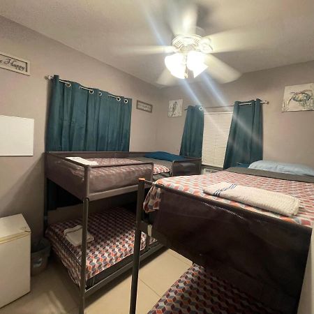 Miami Vibes "Hostel-Like" Shared Room North Miami Esterno foto