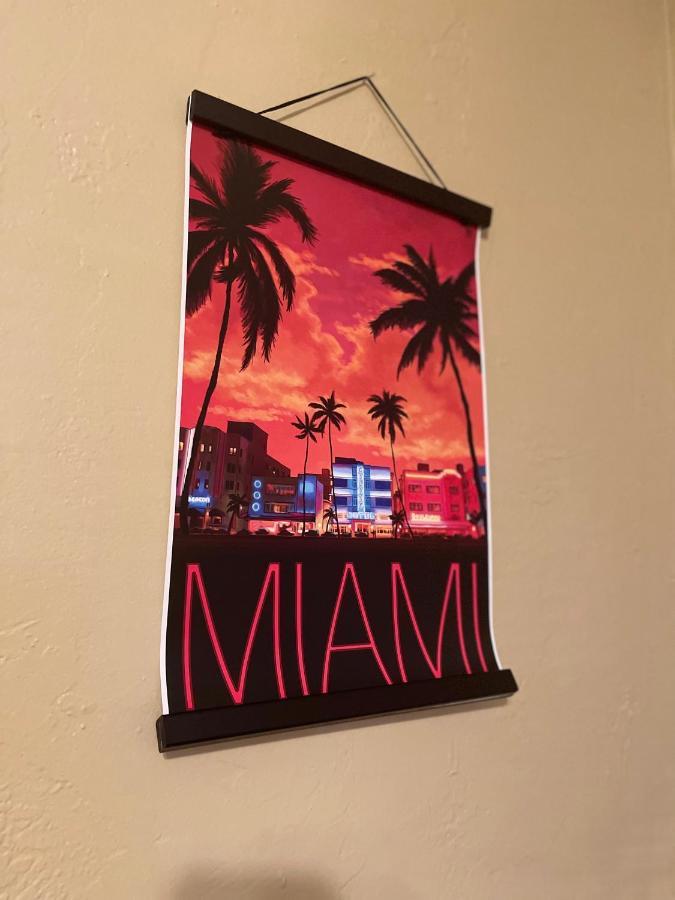 Miami Vibes "Hostel-Like" Shared Room North Miami Esterno foto