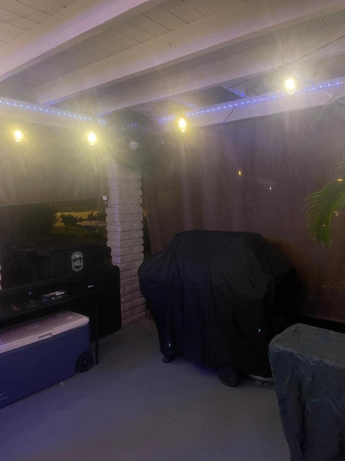Miami Vibes "Hostel-Like" Shared Room North Miami Esterno foto