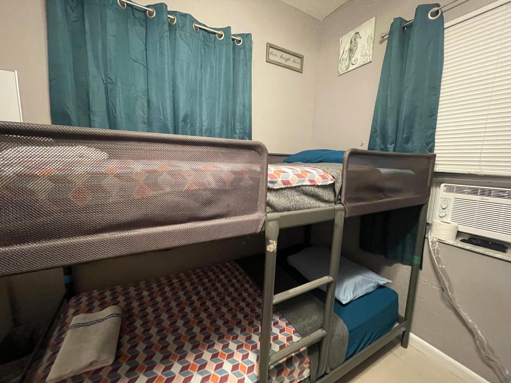 Miami Vibes "Hostel-Like" Shared Room North Miami Esterno foto